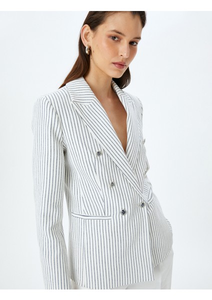 Düğmeli Cepli Kruvaze Çizgili Blazer Ceket