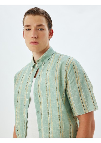 Desenli Gömlek Kısa Kollu Düğmeli Yaka Pamuklu