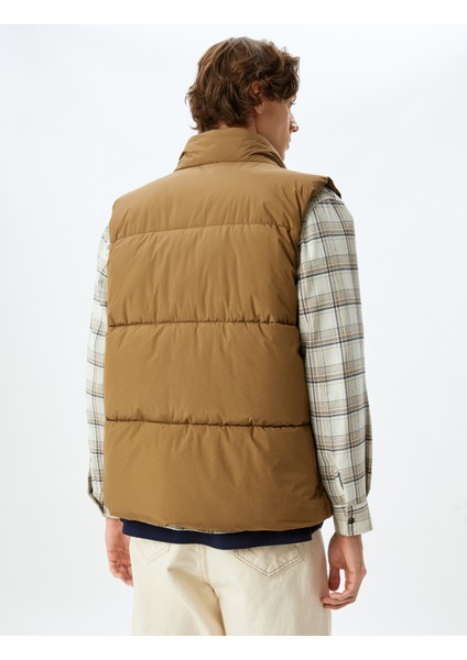 Kapaklı Cep Detaylı Dik Yaka Slim Fit Şişme Yelek fırsatları