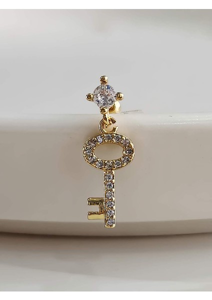 Kilit Anahtar Model Kıkırdak Piercing Tragus Helix Altın Gold Renk Küpe