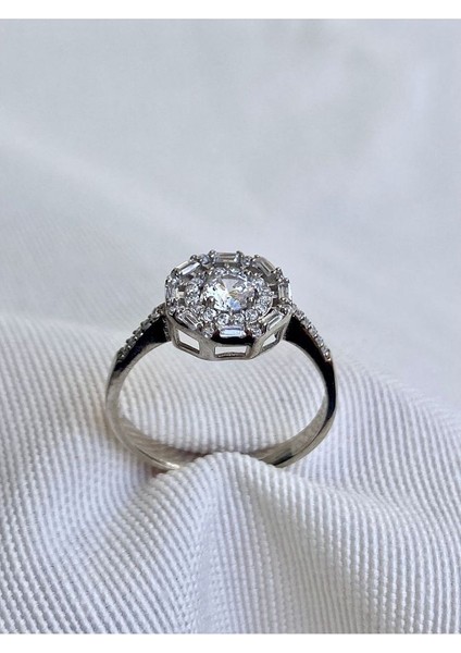 14 K White Gold Kaplama 925 Ayar Gümüş Baget Yuvarlak Zarif Yüzük indirimleri