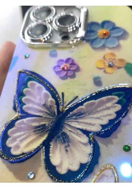 iPhone 15 Pro Uyumlu Lens Korumalı Simli Kelebekli Çiçekli Kılıf indirimleri