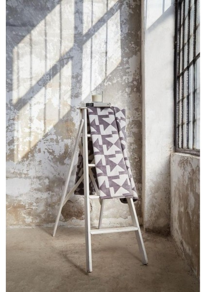 Yumuşak Peluş Battaniye 160x220, Tek Kişilik, Sıcak ve Konforlu, Akrilik, Beyaz modelleri