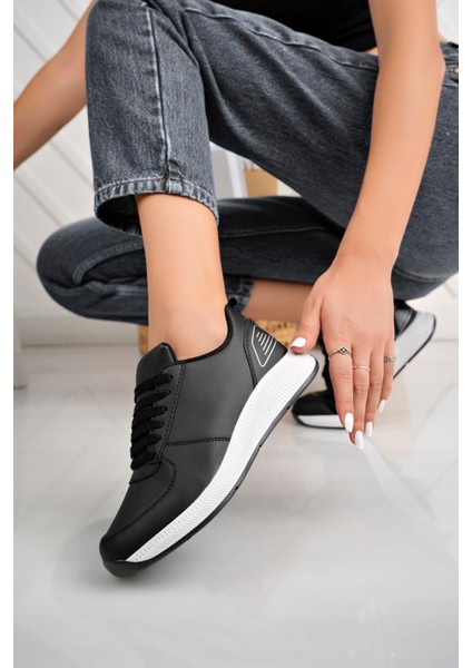 SU GEÇİRMEZ YÜZEYE SAHİP KAYMAZ TABANLI BAĞCIKLI KONFORLU GÜNLÜK BEYAZ SPOR AYAKKABI fiyatları