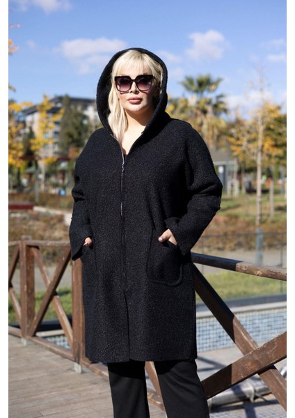Kadın Büyük Beden Siyah Buklet Kumaş Kapüşonlu Astarsız Kaban 65N38451 fırsatları