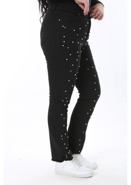 Kadın Büyük Beden Siyah Inci ve Taş Detaylı 5 Cepli Likralı Kot Pantolon 65N38559 fırsatları