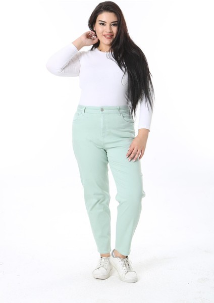 Kadın Büyük Beden Yeşil Gabardin Kumaş 5 Cepli Likralı Pantolon 65N38394
