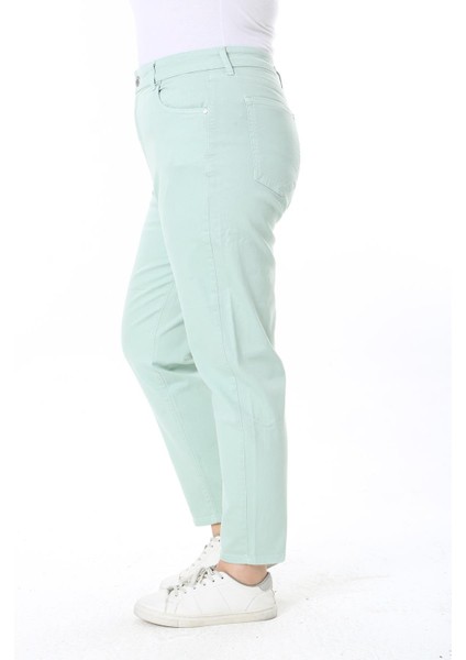 Kadın Büyük Beden Yeşil Gabardin Kumaş 5 Cepli Likralı Pantolon 65N38394 modelleri