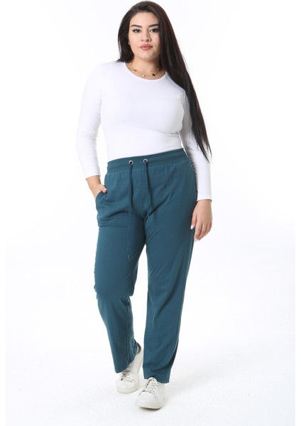 Kadın Büyük Beden Yeşil Pamuklu Kumaş Beli Kuşgözü Bağcık Detaylı Eşofman Alt 65N38470