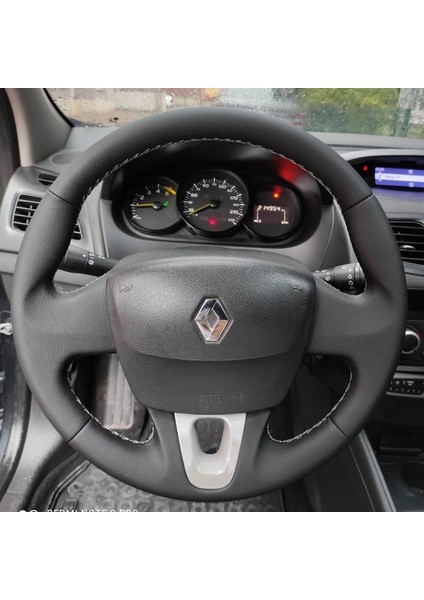 Renault Fluence Tuşsuz Araca Özel Direksiyon Kılıfı (Düz Deri)