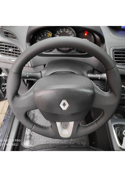 Renault Fluence Tuşsuz Araca Özel Direksiyon Kılıfı (Düz Deri) modelleri