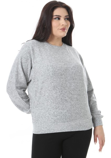 Kadın Büyük Beden Gri Yumoş Kumaş Yarasa Kollu Bluz 65N38636