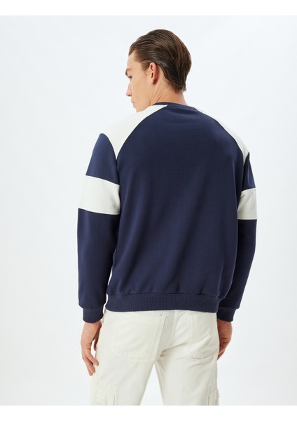 Kolej Baskılı Sweatshirt Bisiklet Yaka Renk Bloklu Pamuklu fırsatları