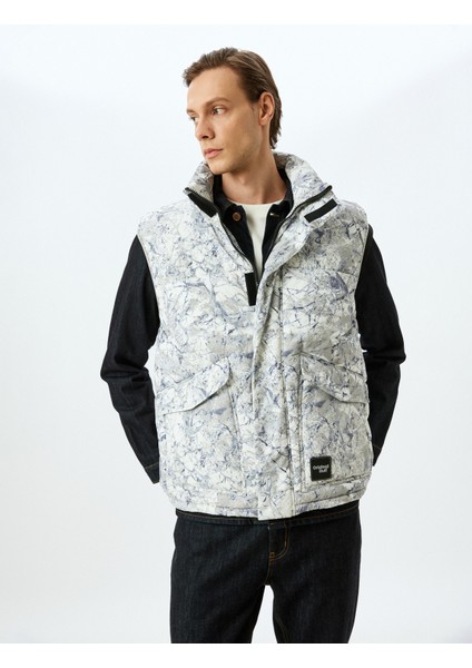 Fermuarlı Slim Fit Etiket Detaylı Dik Yaka Şişme Yelek modelleri