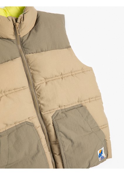 Kapşonlu Yağmurluk Peluş Astarlı Su Geçirmez Cepli indirimleri