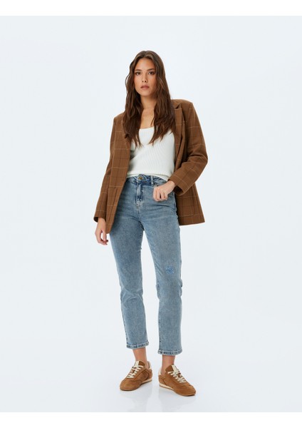 Düz Paça Normal Bel Düğmeli Cep Detaylı Kot Pantolon - Straight Fit Jean