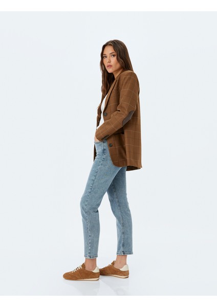 Düz Paça Normal Bel Düğmeli Cep Detaylı Kot Pantolon - Straight Fit Jean