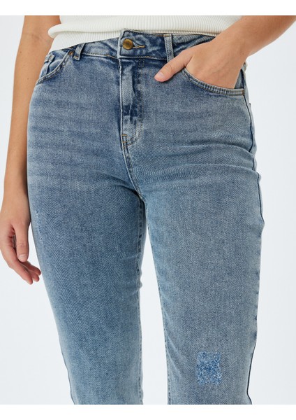 Düz Paça Normal Bel Düğmeli Cep Detaylı Kot Pantolon - Straight Fit Jean