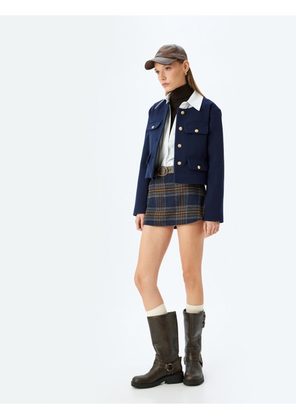 Düğmeli Yuvarlak Yaka Cep Detaylı Dar Kalıp Mevsimlik Ceket