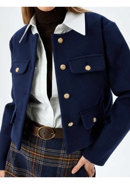 Düğmeli Yuvarlak Yaka Cep Detaylı Dar Kalıp Mevsimlik Ceket indirimleri