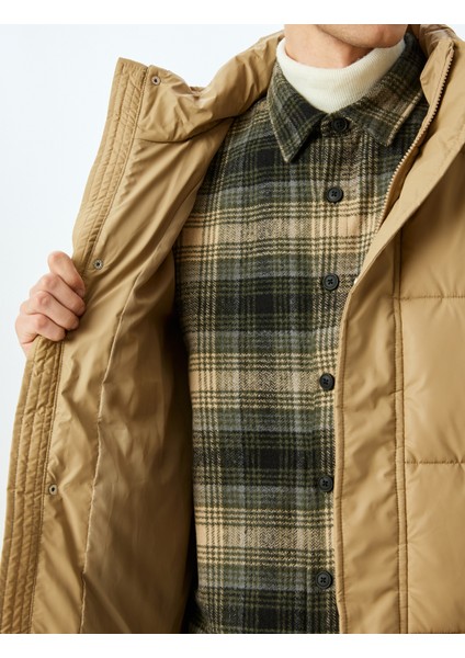 Slim Fit Kapşonlu Suni Deri Şişme Mont indirimleri