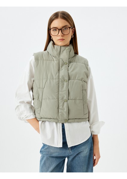 Dik Yaka Fermuarlı Cepli Kısa Şişme Yelek modelleri