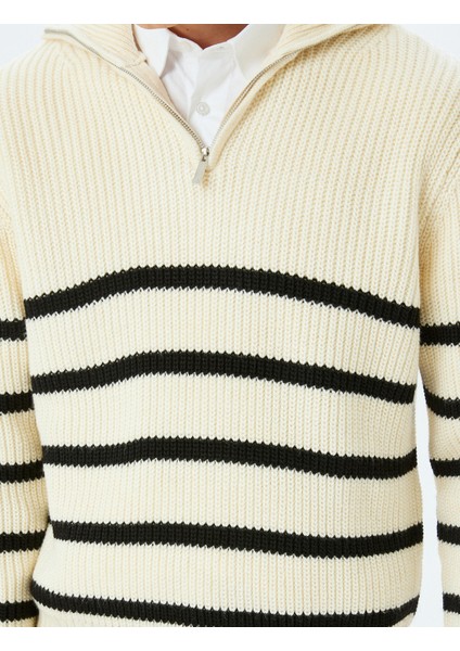 Yarım Fermuarlı Yün Karışımlı Çizgili Triko Kazak indirimleri