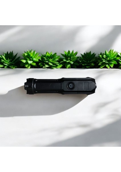 Ultra Parlak Usb'li Şarj Edilebilir El Feneri 3 Fonksiyonlu
