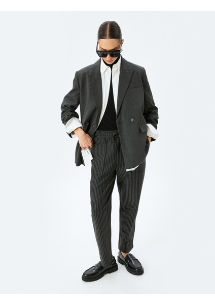 Beli Lastikli Bağlamalı Çizgili Havuç Kesim Kumaş Pantolon