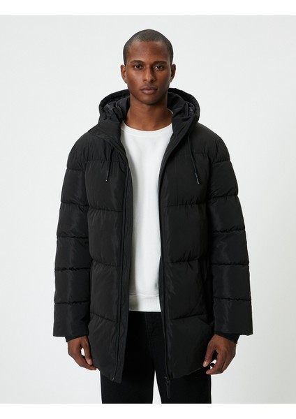 Şişme Mont Kapşonlu Cep Detaylı Uzun Kollu modelleri