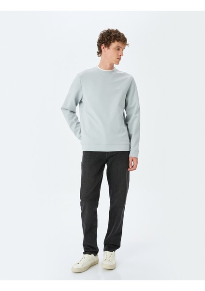 Bisiklet Yaka Basic Pamuk Karışımlı Minimal Baskılı Sweatshirt fiyatları