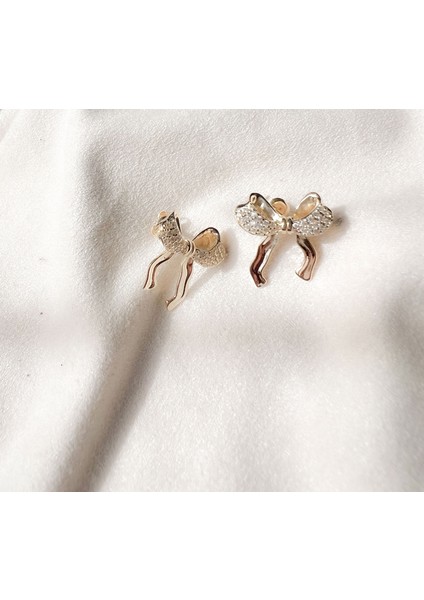 925 Ayar Gümüş Zirkon Taşlı Kurdela Küpe – Zarif ve Şık Bir Dokunuş fırsatları