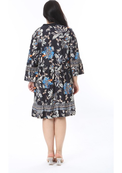 Kadın Büyük Beden Lacivert Ön Patı Düğmeli Volan Kollu Etek Ucu Katlı Elbise 65N38471