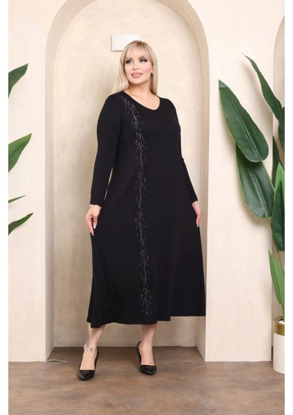 Kadın Büyük Beden Siyah V Yaka Uzun Kol Taş Baskı Detaylı Uzun Elbise 65N38436