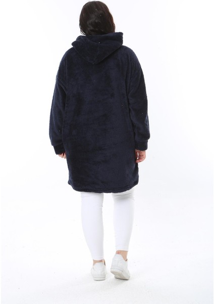 Kadın Büyük Beden Lacivert Kapşonlu Peluş Sweatshirt 65N38573 indirimleri