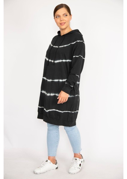 Kadın Büyük Beden Siyah Batik Desenli Kapşonlu Uzun Sweatshirt