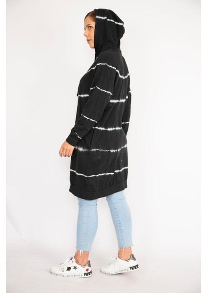 Kadın Büyük Beden Siyah Batik Desenli Kapşonlu Uzun Sweatshirt