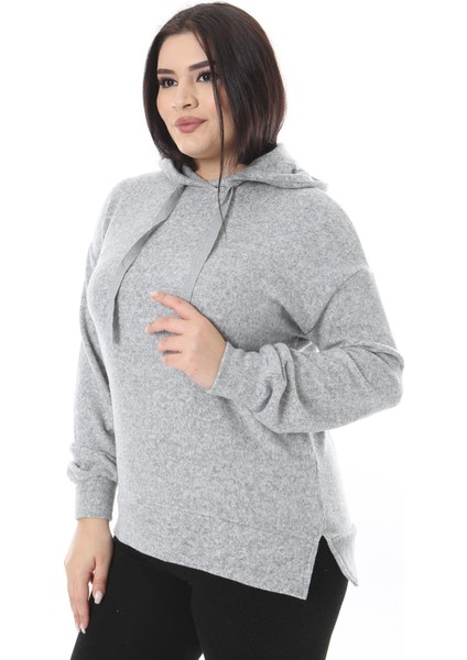 Kadın Büyük Beden Gri Kapşonlu Polar Sweatshirt 65N38521