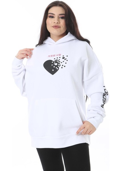 Kadın Büyük Beden Beyaz Polar Içi Şardonlu Baskı ve Kapşon Detaylı Sweatshirt 65N38623