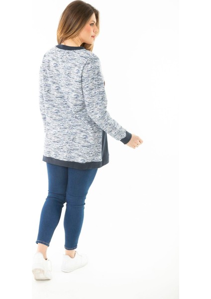 Kadın Büyük Beden Lacivert Süs Düğme ve Kup Detaylı Sweatshirt 65N37121