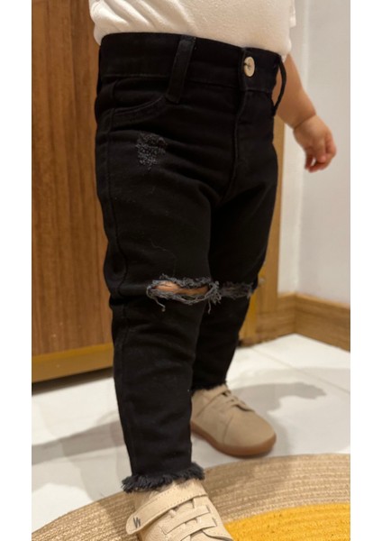 Çocuk Siyah Renk Denim Kot Pantolon Yırtık ve Kesik Detaylı