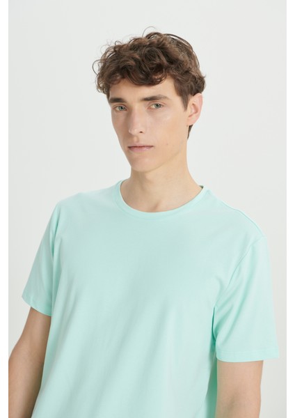 360 Derece Her Yöne Esneyen Slim Fit Bisiklet Yaka Tişört indirimleri