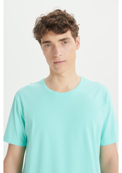 360 Derece Her Yöne Esneyen Slim Fit Bisiklet Yaka Tişört fırsatları