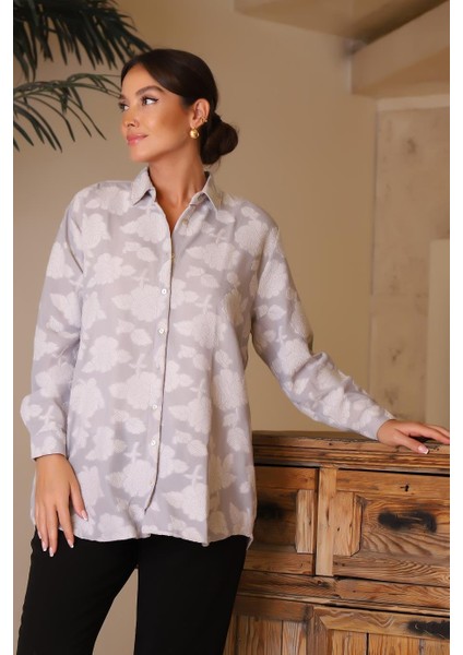 Uzun Kollu Çiçek Desenli Kadın Gömlek 33649-2Y4 modelleri