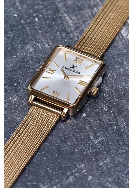 DKE.1.10741 Dikdörtgen Kasa Hasır Kordon Minimal Tasarım Kadın Kol Saati
