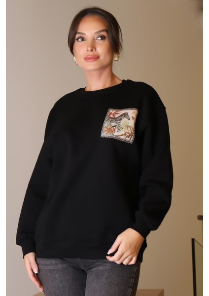 Zebra Baskılı Taşlı Siyah Kadın Sweatshirt 5590-2K5