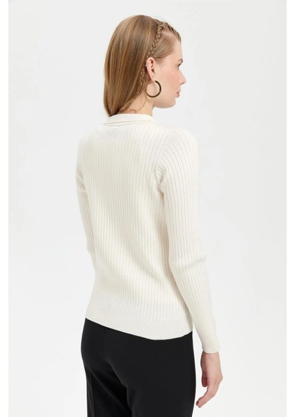 Polo Yaka Dikişsiz Kemik Kadın Kazak 24182-PY-2K5 modelleri