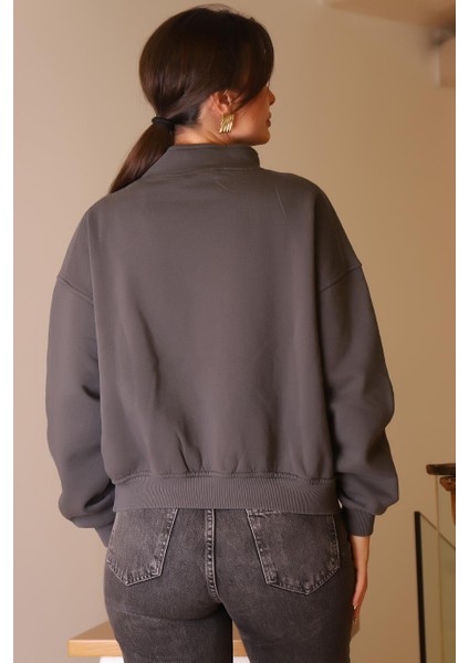 Yakası Fermuarlı Uzun Kollu Antrasit Kadın Sweatshirt W0011135-2K5 indirimleri