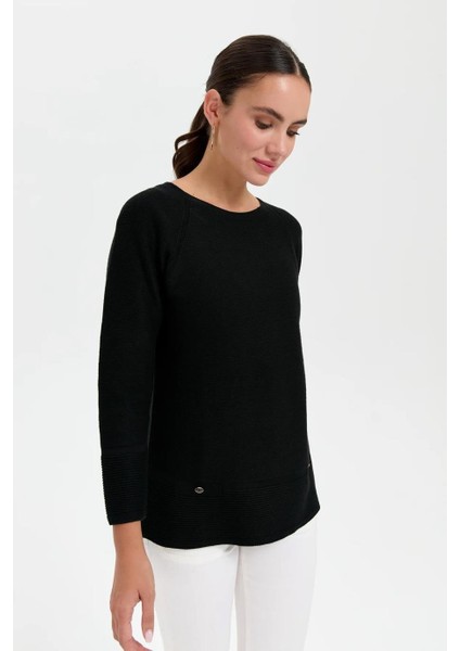 Sıfır Yaka Dikişsiz Siyah Kadın Kazak 24189-2K5 modelleri