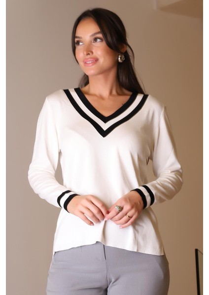 V Yaka Yakası Çizgili Ekru Kadın Kazak 903 A-2k5